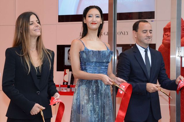 菜々緒、ラグジュアリーなドレス姿で登場！「GIORGIO ARMANI beauty POP-UP STORE “ARMANI BOX” オープニングセレモニー」ギャラリー（11枚目）