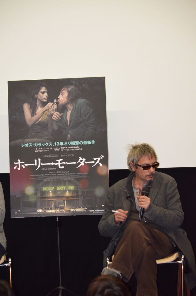 レオス・カラックス監督13年ぶりの最新作と共に来日、「映画が撮れず気が狂いそうだった」と心境を語る　画像ギャラリー（4枚目）