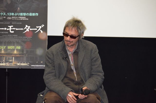 レオス・カラックス監督13年ぶりの最新作と共に来日、「映画が撮れず気が狂いそうだった」と心境を語る　画像ギャラリー（5枚目）