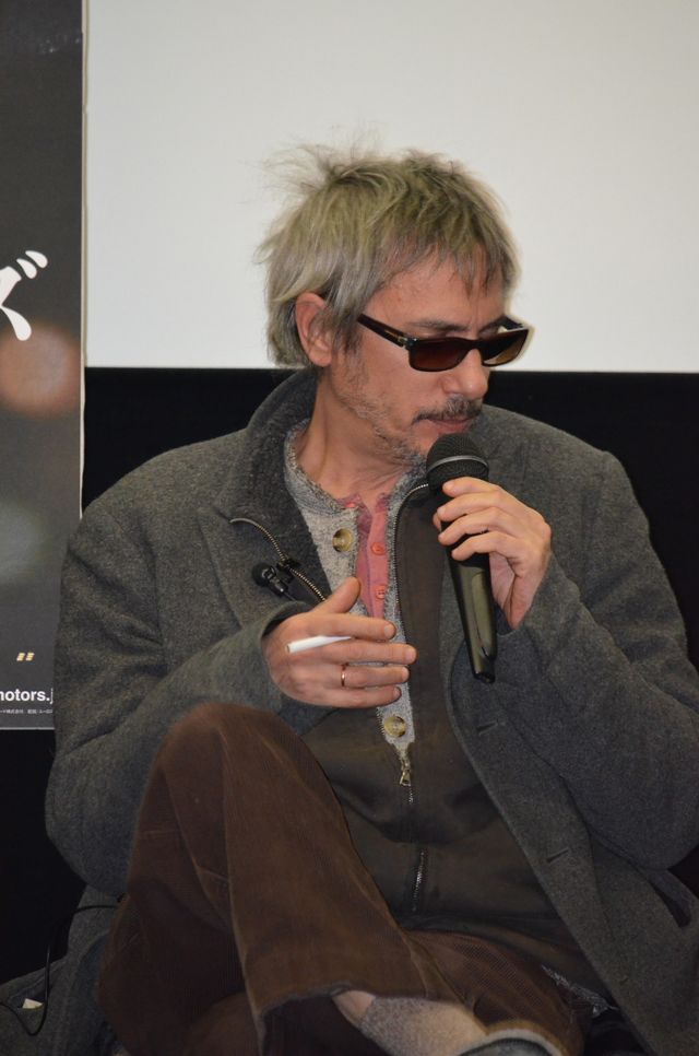 レオス・カラックス監督13年ぶりの最新作と共に来日、「映画が撮れず気が狂いそうだった」と心境を語る　画像ギャラリー（7枚目）