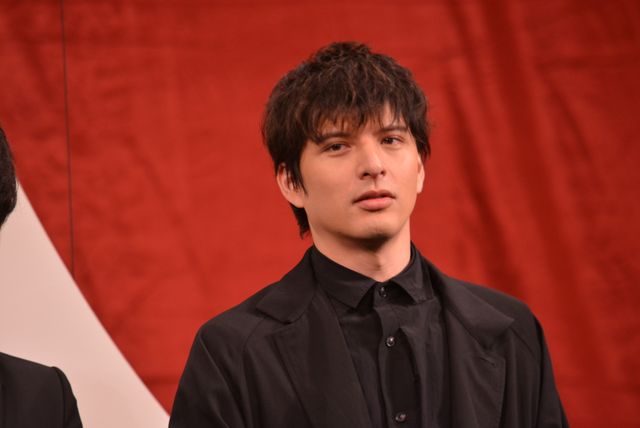 佐藤健＆綾野剛が向き合いやり切った表情…『亜人』完成披露試写会（4枚目）