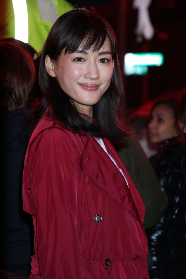 綾瀬はるか、五輪金メダリストとNYタイムズスクエアでツーショット！（10枚目）