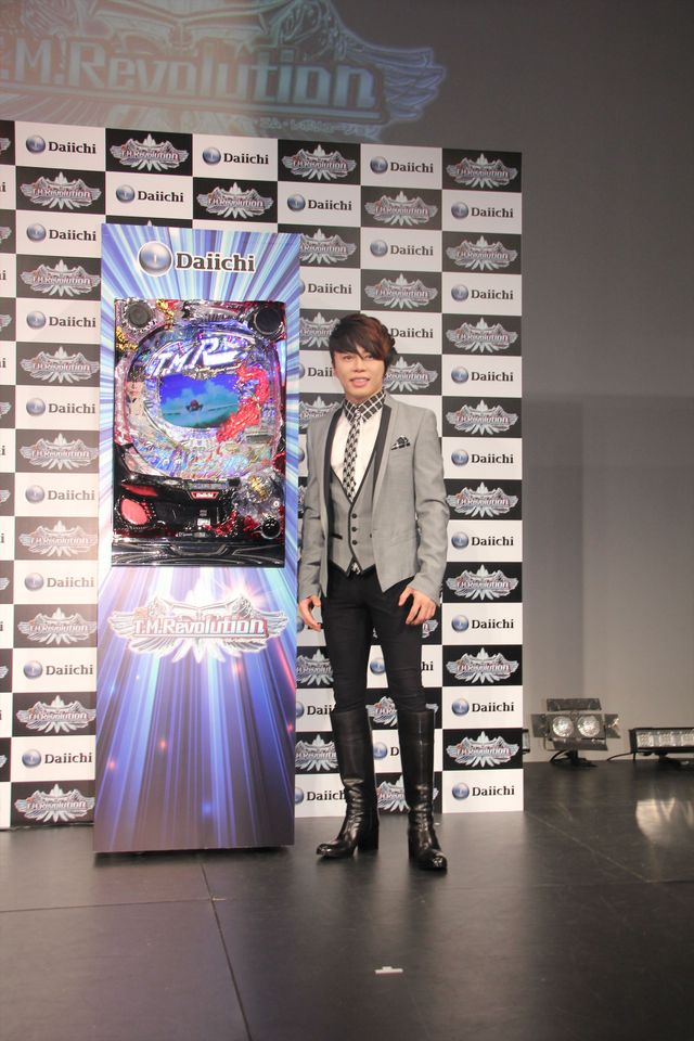 父親のパチンコ好きを明かしたT.M.Revolution西川貴教フォトギャラリー（3枚目）