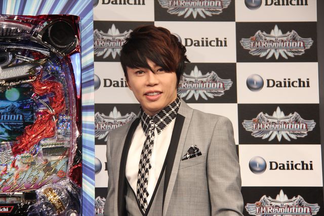 父親のパチンコ好きを明かしたT.M.Revolution西川貴教フォトギャラリー（4枚目）