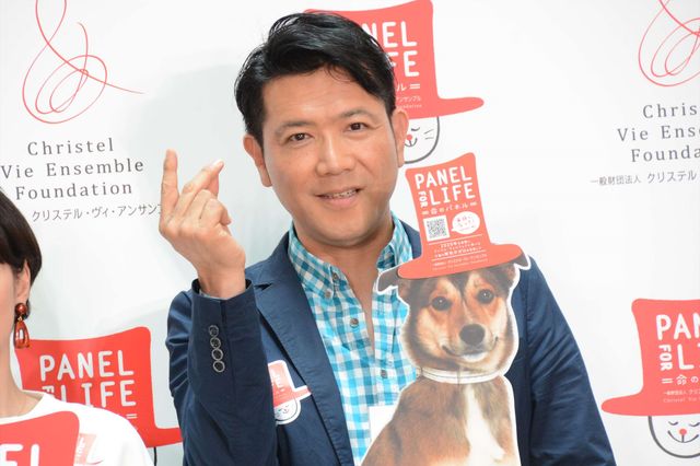 ローラ、笑顔！クールなジャケット姿でイベント登場！一般財団法人クリステル・ヴィ・アンサンブル「新プロジェクト“Panel for LIFE”発表会＆トークショー」（11枚目）