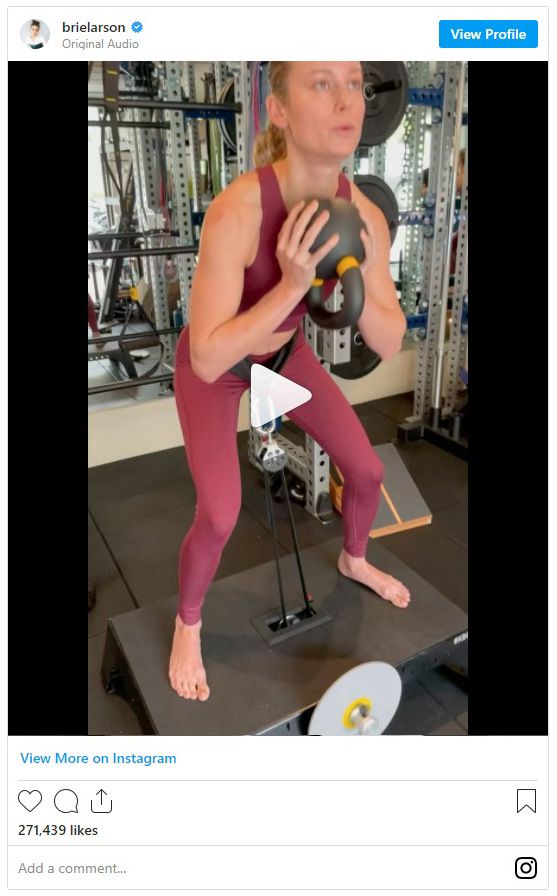 『キャプテン・マーベル』ブリー・ラーソンの腹筋＆トレーニング風景（4枚目）