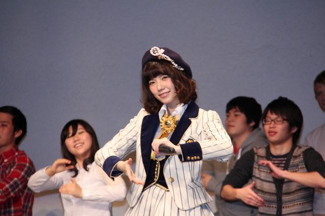 峯岸みなみら「恋チュン」の留学応援ソングバージョンを初披露！（7枚目）