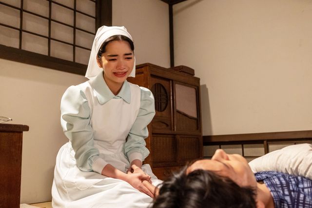【画像9枚】朝ドラ「風、薫る」藤田（坂口涼太郎）が診察して…第125回場面写真（6枚目）