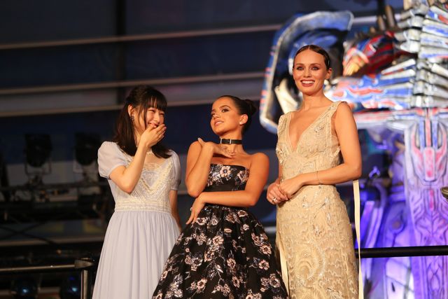 6メートル超巨大オプティマス・プライムが歌舞伎町に降臨！『トランスフォーマー／最後の騎士王』ジャパンプレミア！（4枚目）