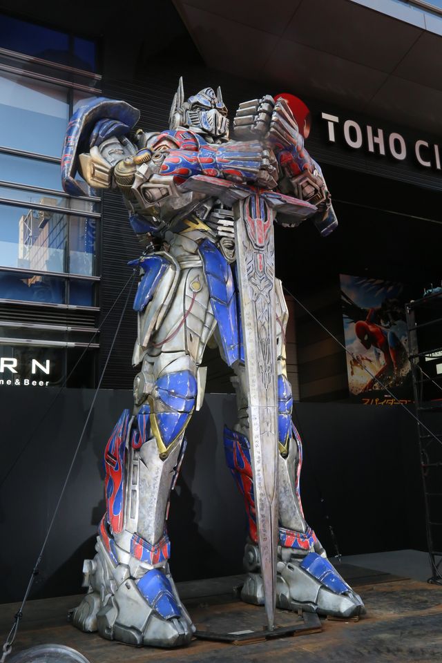 6メートル超巨大オプティマス・プライムが歌舞伎町に降臨！『トランスフォーマー／最後の騎士王』ジャパンプレミア！（15枚目）