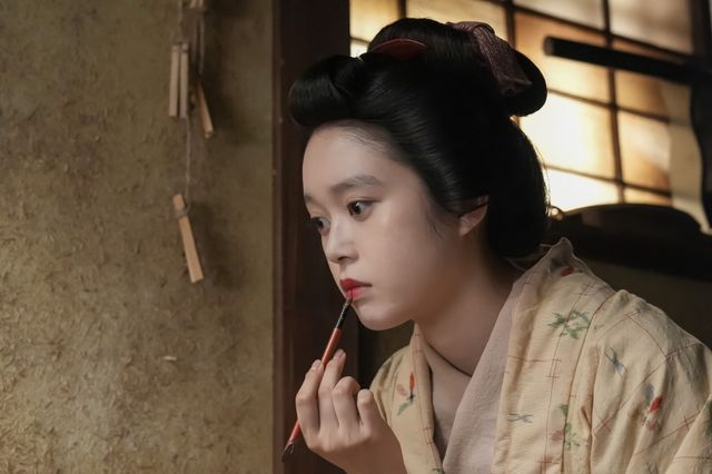 錦織（吉沢亮）はお茶会で…朝ドラ「ばけばけ」第63回の場面写真（5枚目）