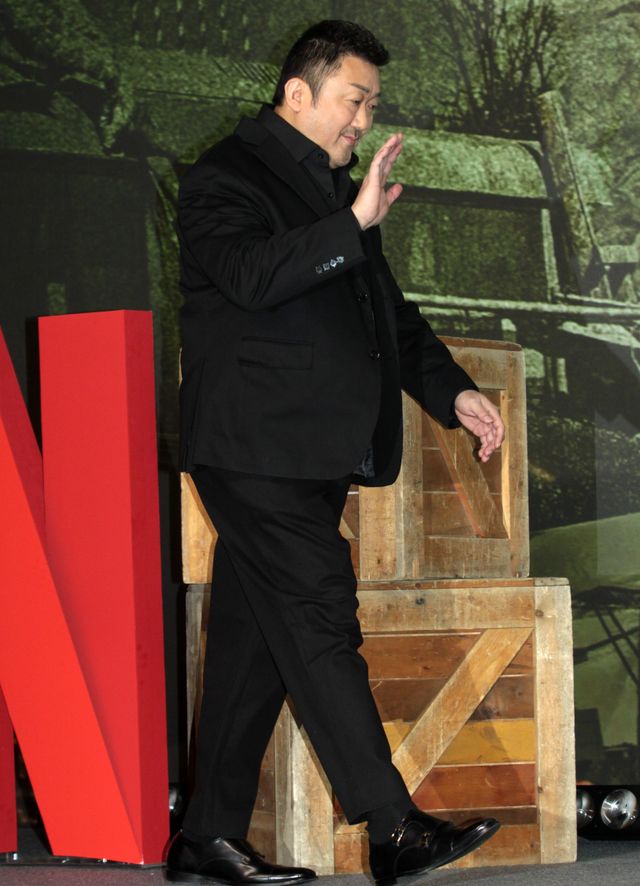 マ・ドンソク主演『バッドランド・ハンターズ』製作報告会（17枚目）