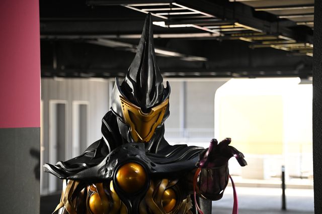 ついに現れる冥黒の“王”…！「仮面ライダーガッチャード」第32話場面カット：フォトギャラリー