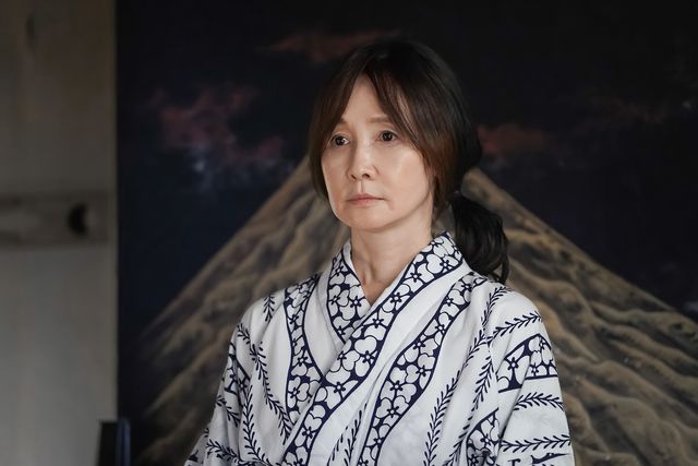 美都里は安子とるいを見て…「カムカムエヴリバディ」第26回の場面写真：フォトギャラリー