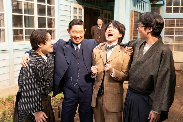 見守る徳永助教授…「らんまん」第74回の場面写真：フォトギャラリー