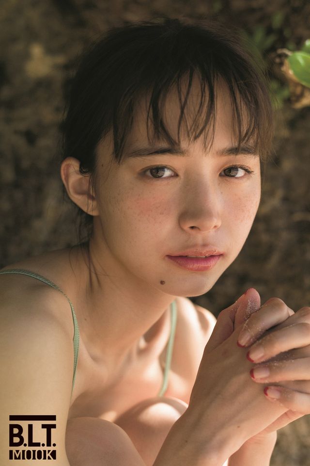 水着ショットも美しい！井桁弘恵の初写真集が発売（2枚目）
