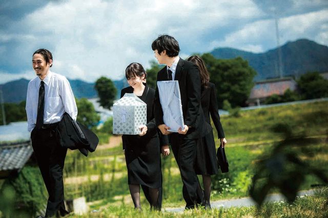『天気の子』で話題の森七菜、泣きの演技！『最初の晩餐』場面カット（2枚目）