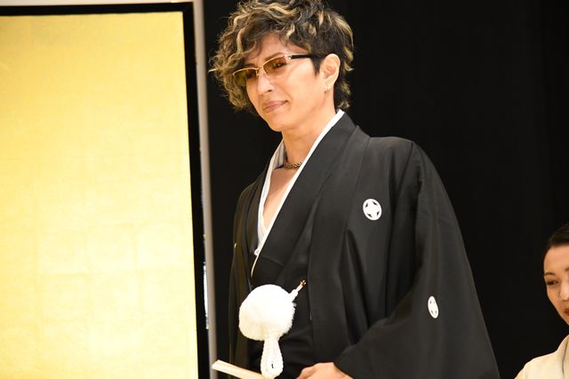 二階堂ふみ、GACKT＆伊勢谷友介のキスシーンに驚き！『翔んで埼玉』初日舞台あいさつ：フォトギャラリー