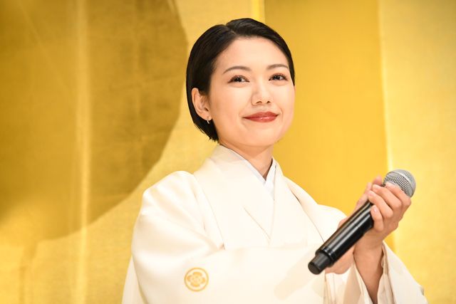 二階堂ふみ、GACKT＆伊勢谷友介のキスシーンに驚き！『翔んで埼玉』初日舞台あいさつ（18枚目）