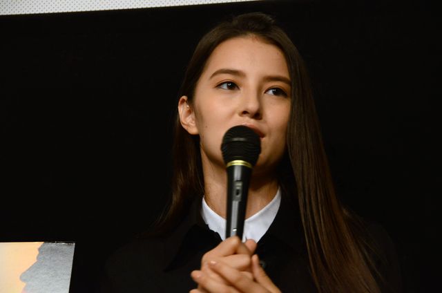 全編セリフなしの難役に挑んだ美少女が来日！『草原の実験』初日舞台あいさつフォトギャラリー（3枚目）