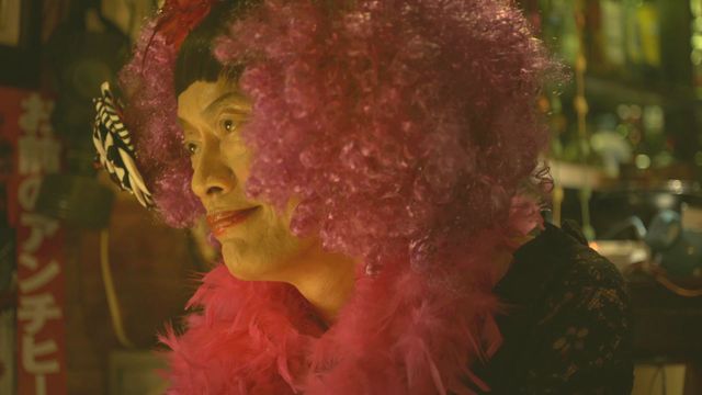 この衝撃に耐えられるか？遠藤憲一の女装姿【35枚超】（23枚目）