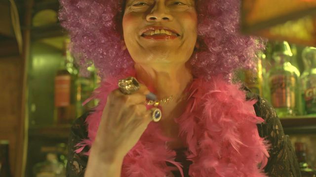 この衝撃に耐えられるか？遠藤憲一の女装姿【35枚超】（32枚目）