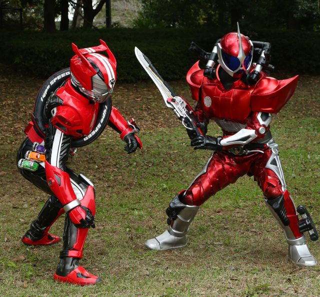 Vシネ「仮面ライダーチェイサー」にアクセル・木ノ本嶺浩＆風のシズカ・山崎真実が出演！フォトギャラリー（3枚目）