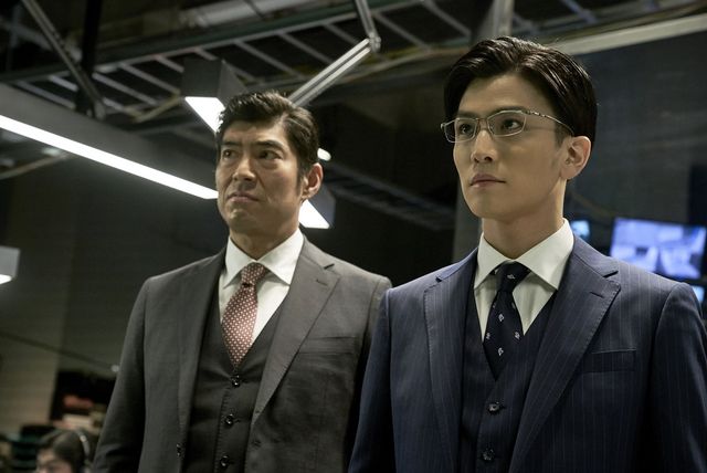 岩田剛典、メガネ＆七三分け！天才捜査官役でイメチェン（2枚目）