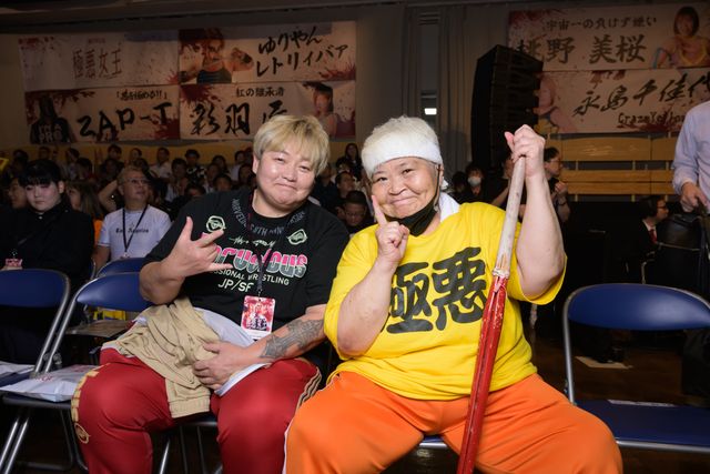 菅原小春、一ノ瀬ワタルら「極悪女王」イベントVIP席に著名人続々（4枚目）