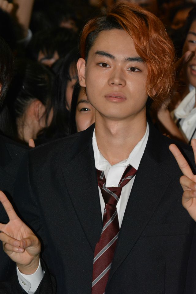 菅田将暉、都内高校の後夜祭に参加！　学生時代のおしゃれの失敗を語る！　画像ギャラリー（12枚目）