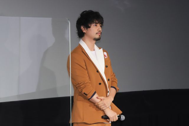 菅田将暉、小松菜奈、斎藤工、榮倉奈々『糸』初日に喜び！（8枚目）