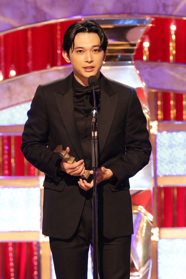 吉沢亮、綾野剛、柄本佑…イケメンたちがシックな装いで集結！優秀助演男優賞（2枚目）