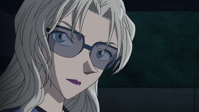 バーボンとベルモットが…名探偵コナン「緋色の帰還（序章）」（2枚目）