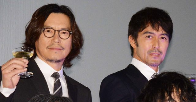 阿部寛が寺島しのぶをエスコート！ダンディー！（10枚目）