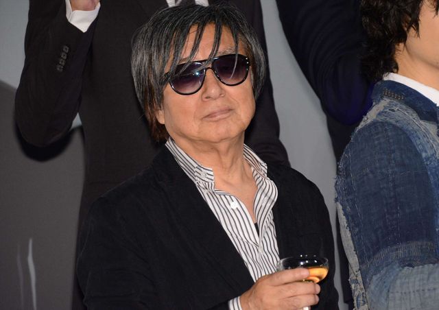 阿部寛が寺島しのぶをエスコート！ダンディー！（15枚目）