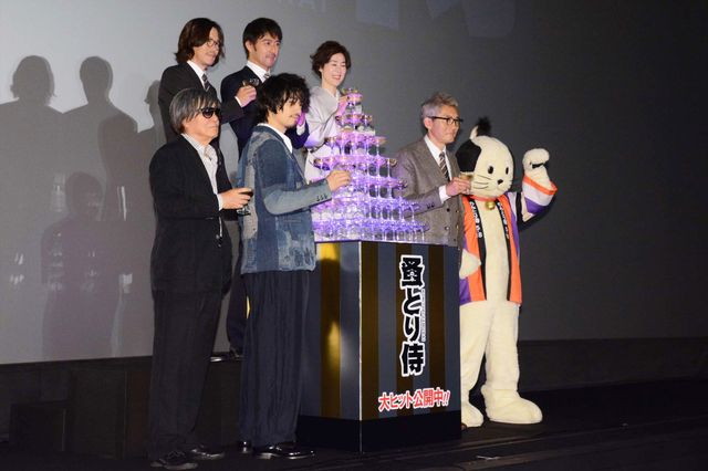 阿部寛が寺島しのぶをエスコート！ダンディー！（21枚目）