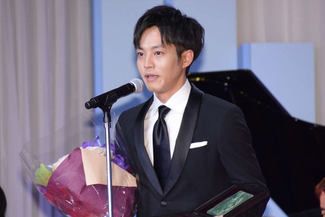 岩田剛典、石原裕次郎新人賞に！「第31回日刊スポーツ映画大賞」授賞式（6枚目）