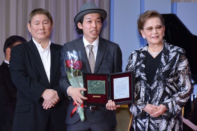 岩田剛典、石原裕次郎新人賞に！「第31回日刊スポーツ映画大賞」授賞式（26枚目）