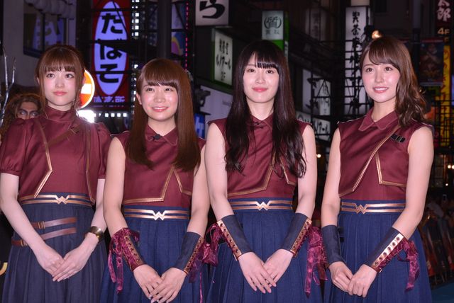 乃木坂46、『ワンダーウーマン』監督の前であのポーズを披露！ジャパンプレミア（6枚目）