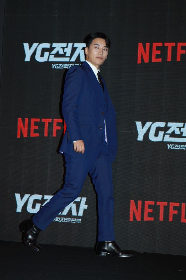 BIGBANGのV.I、Netflix配信シットコム「YG未来戦略室」会見へ（4枚目）