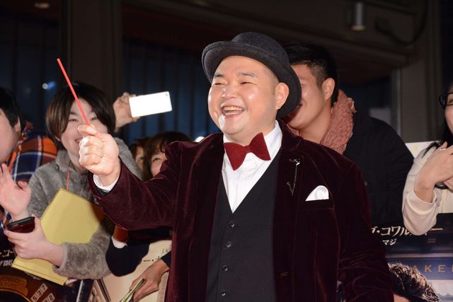 ざわちん『ファンタビ』ニュート風ものまねメイクで登場！ジャパンプレミアフォトギャラリーVol.2（18枚目）