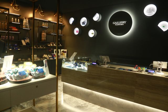 中村倫也＆夏帆、プラネタリウムに乾杯！「コニカミノルタプラネタリア TOKYO」プレス発表会（16枚目）