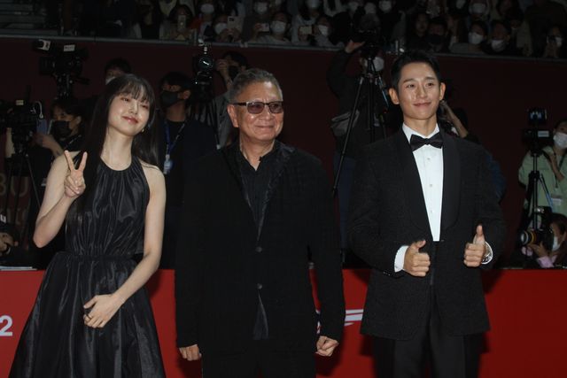 ピョン・ヨハン、チョン・イル、チョン・ヨビン、加瀬亮…アジアのスターが釜山国際映画祭レッドカーペットに集結（11枚目）