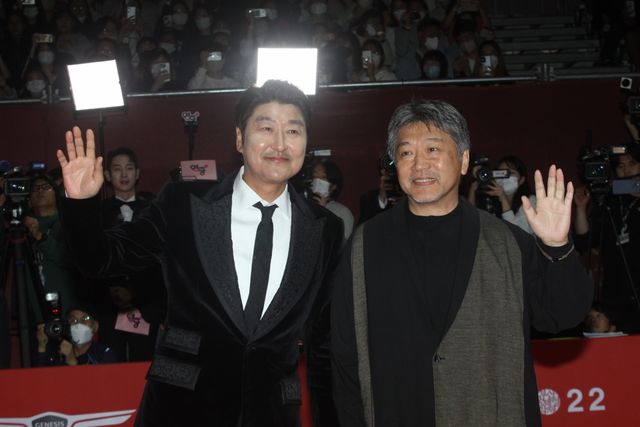 ピョン・ヨハン、チョン・イル、チョン・ヨビン、加瀬亮…アジアのスターが釜山国際映画祭レッドカーペットに集結（14枚目）