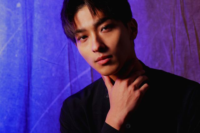 横浜流星、実は地味顔を自認!?『ヴィレッジ』撮り下ろしカット＜12枚＞（2枚目）