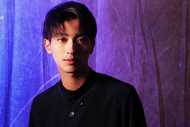 横浜流星、実は地味顔を自認!?『ヴィレッジ』撮り下ろしカット＜12枚＞（3枚目）