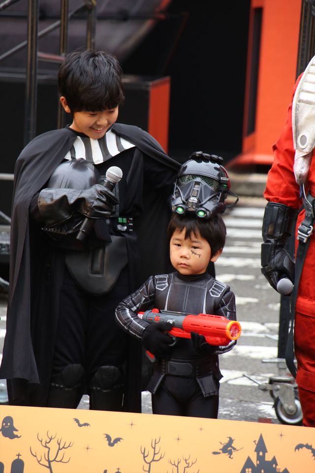 福くん、そっくり弟とミニ”ダース・ベイダー”で参加！「カワサキ ハロウィン 2016」の『スター・ウォーズ』パレードに170名　画像ギャラリー（2枚目）