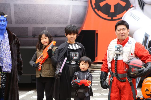 福くん、そっくり弟とミニ”ダース・ベイダー”で参加！「カワサキ ハロウィン 2016」の『スター・ウォーズ』パレードに170名　画像ギャラリー（11枚目）