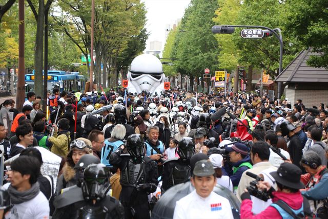 福くん、そっくり弟とミニ”ダース・ベイダー”で参加！「カワサキ ハロウィン 2016」の『スター・ウォーズ』パレードに170名　画像ギャラリー（18枚目）