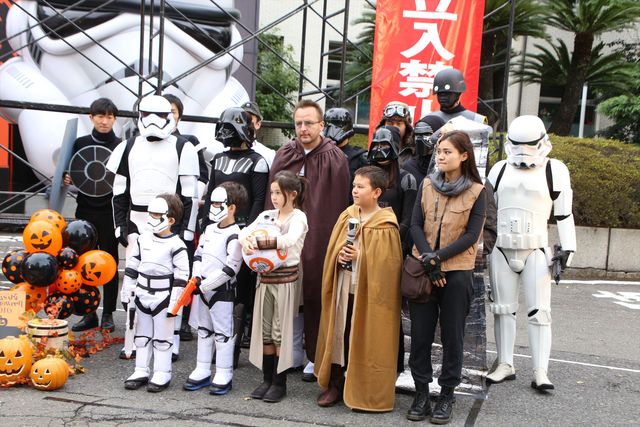 福くん、そっくり弟とミニ”ダース・ベイダー”で参加！「カワサキ ハロウィン 2016」の『スター・ウォーズ』パレードに170名　画像ギャラリー（23枚目）